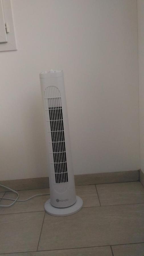 Studio Parking Gratuit Sur Place Claye Souilly מראה חיצוני תמונה